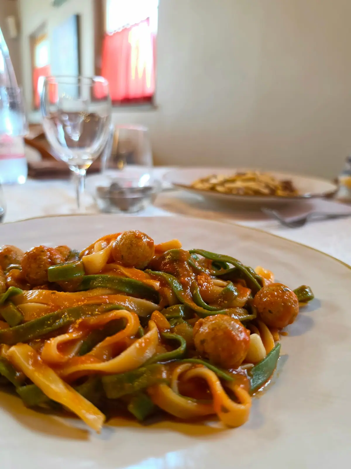 Pappardelle fatte in casa con polpettine
